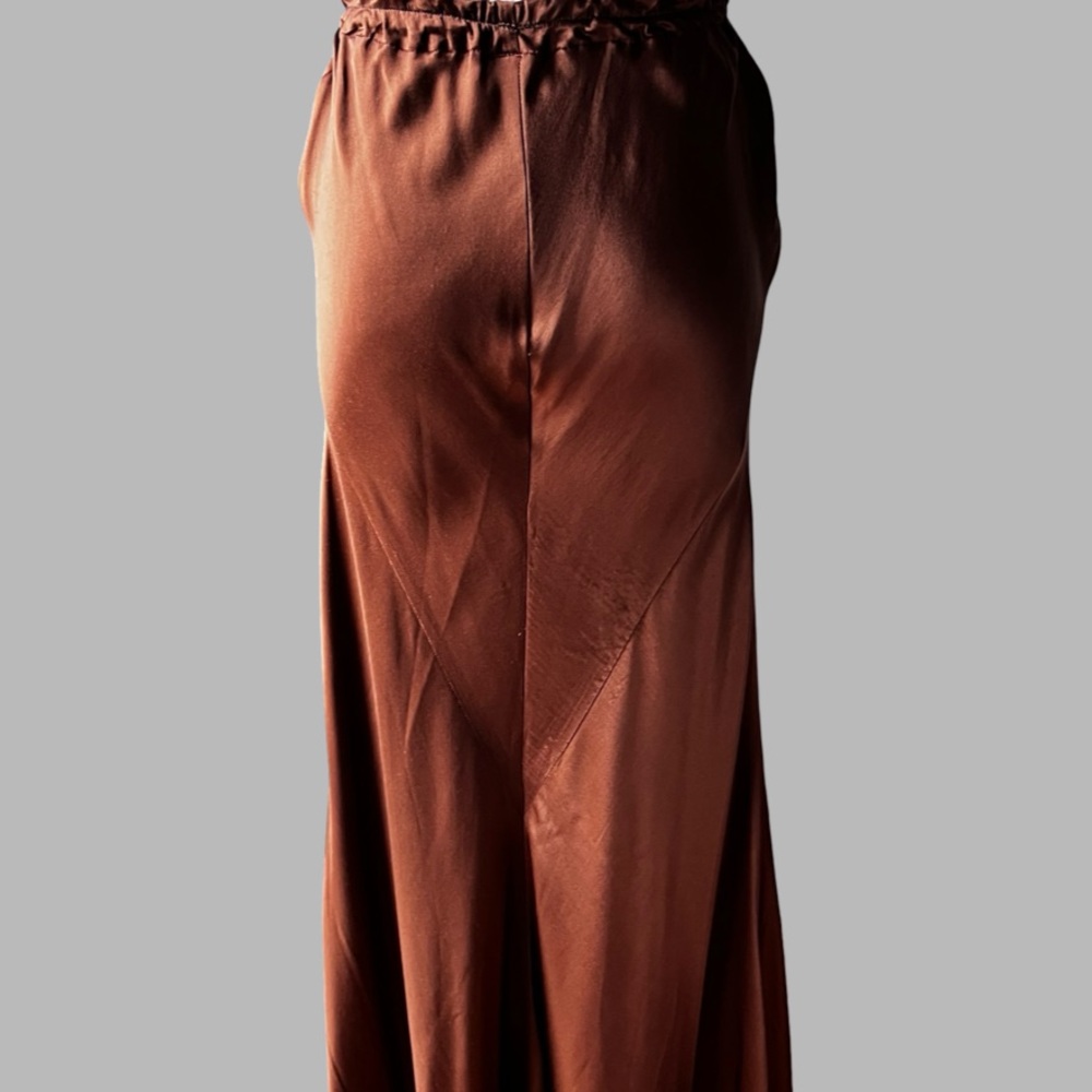 ‼️💥PRICE DROP ☄️ Vintage Roberto Cavalli Skirt Size M/L
100% Silk - Picture 6 of 13